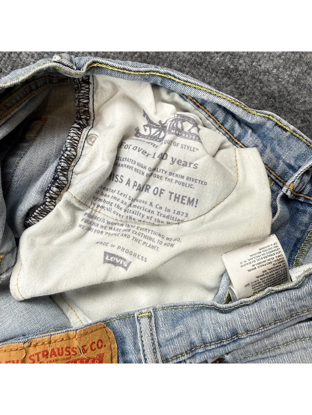 Levi's 501 Light Wash Denim Jeans W34 L34